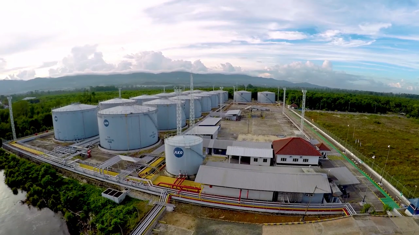 Oil Prices Fluctuate, Not Too Affected For AKR Corporindo (AKRA)